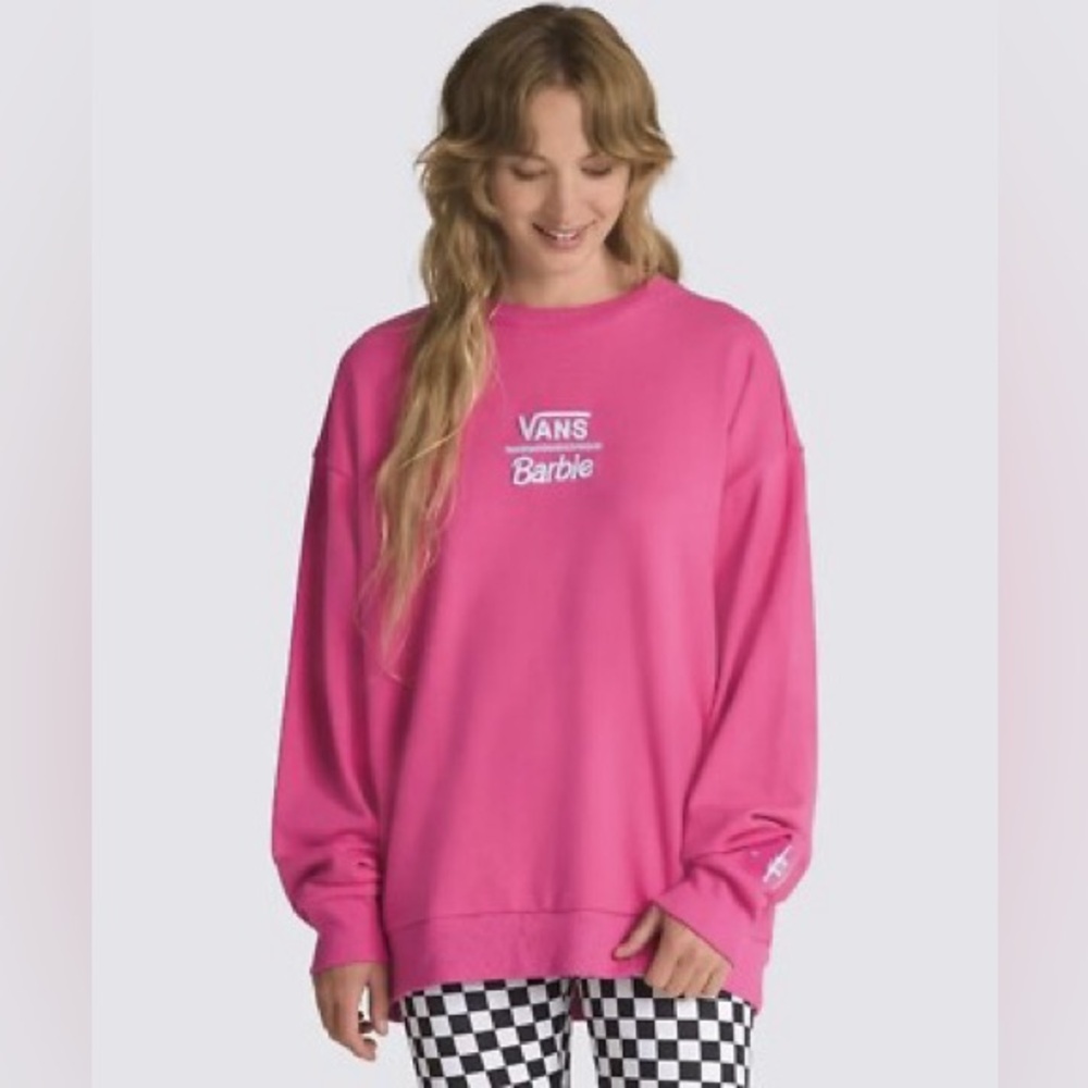 VANS X BARBIE RENE‎ OVERSIZED LONG SLEEVE CREW SWEATSHIRT M